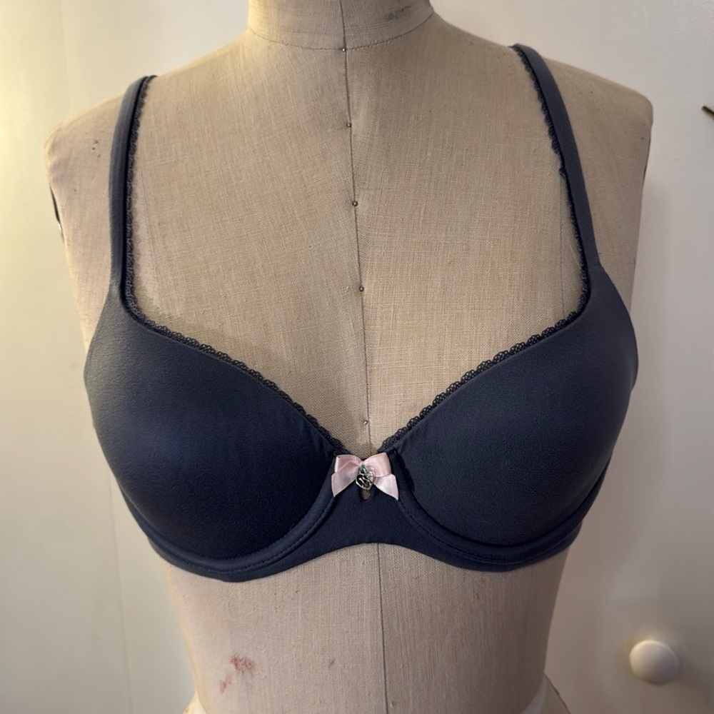 Victoria’s Secret Body by Victoria lined demi bra in gray